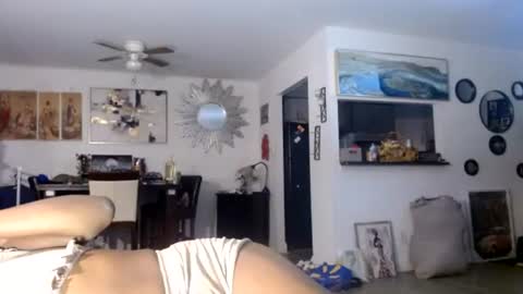 Carlie online show from August 8, 12:00 am