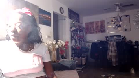 Carlie online show from August 16, 9:57 am