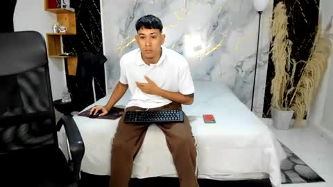 carlos online show from July 26, 12:59 am