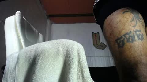 carlo yates online show from August 11, 2:13 am