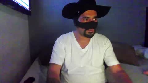 carlos100699 online show from August 6, 4:44 am