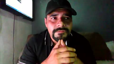 carlos100699 online show from August 9, 4:13 am