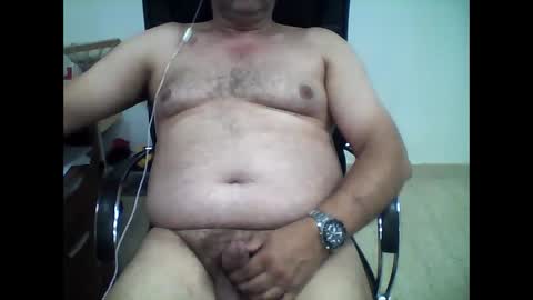 carlos8711 online show from June 5, 4:45 pm