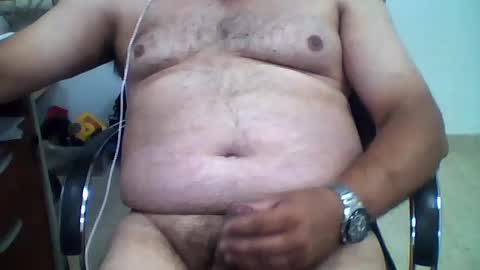 carlos8711 online show from July 5, 9:34 am