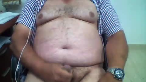 carlos8711 online show from July 13, 8:21 am