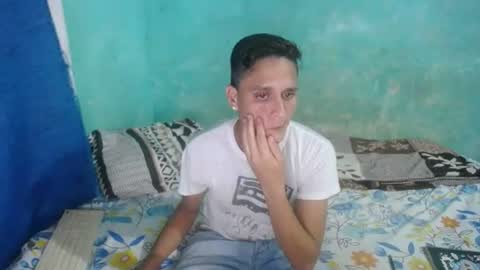 carlos_steven online show from August 15, 3:43 am