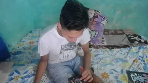 carlos_steven online show from August 15, 5:44 am