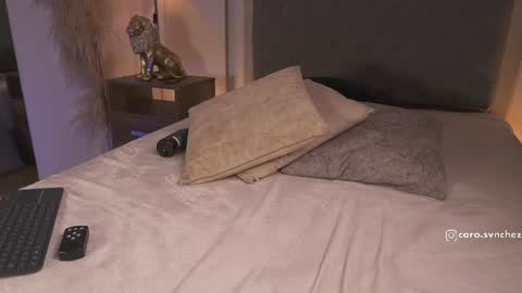 caro_sanchezz online show from August 7, 1:44 pm