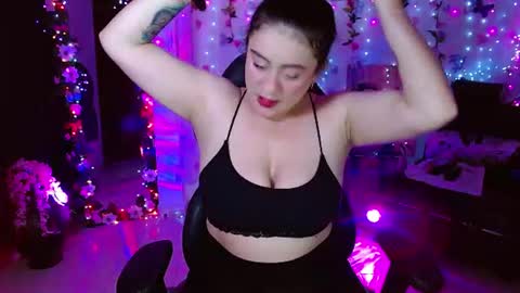 Carolina online show from August 3, 10:39 pm
