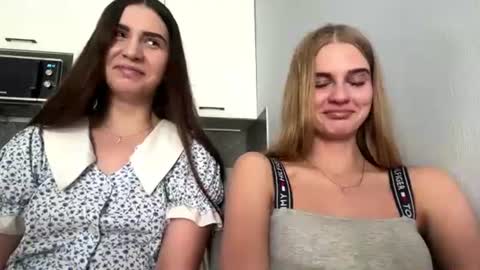 LinaLisa online show from August 4, 12:35 pm