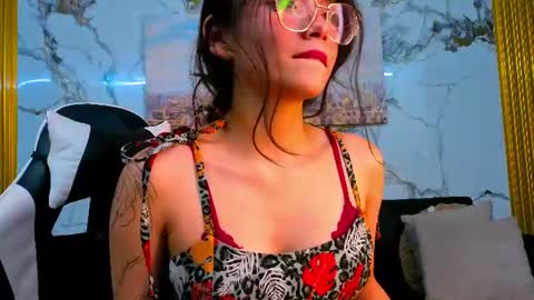 CAROLINA  online show from August 14, 1:31 am