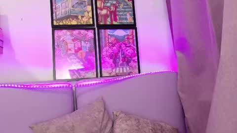 Carolina online show from August 6, 11:04 pm