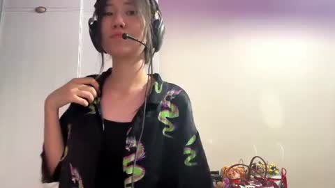 LIl online show from August 3, 4:58 pm