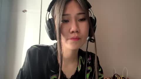 LIl online show from August 4, 11:40 am