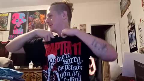 carolinajuggalo17 online show from May 23, 2:25 am