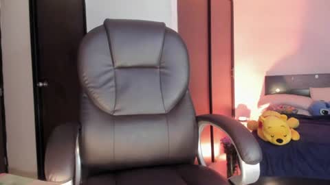carolinarossees online show from August 4, 12:51 am