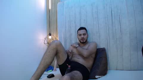 carolinaysebas online show from August 7, 2:28 pm