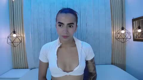 carolinaysebas online show from August 8, 3:23 pm