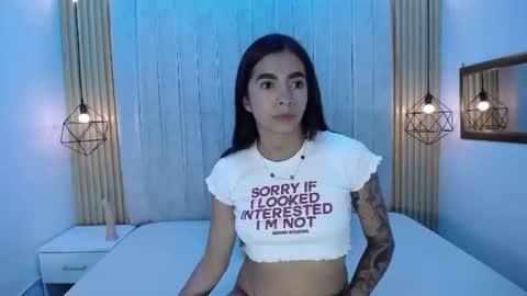 carolinaysebas online show from August 10, 4:30 pm