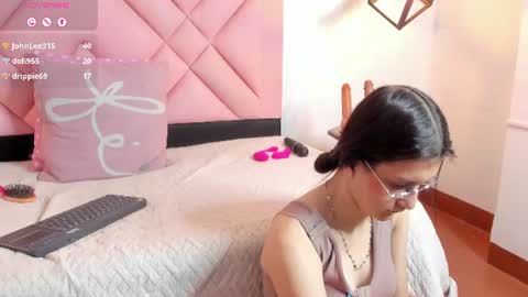 caroline daring online show from August 11, 5:37 pm