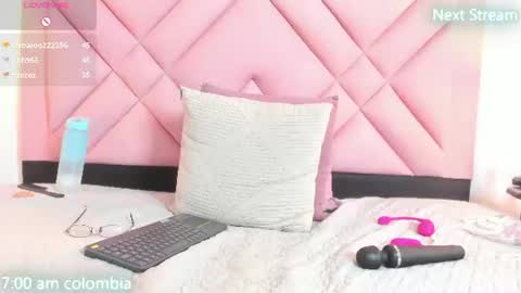 caroline daring online show from August 13, 6:00 pm