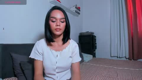 Material Girl  online show from August 5, 3:04 am