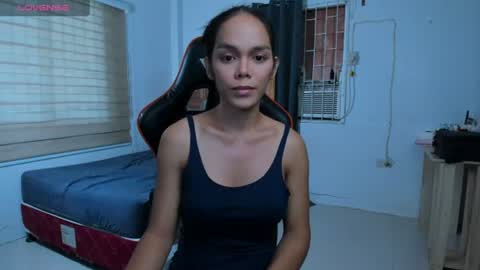 Material Girl  online show from August 12, 12:57 am