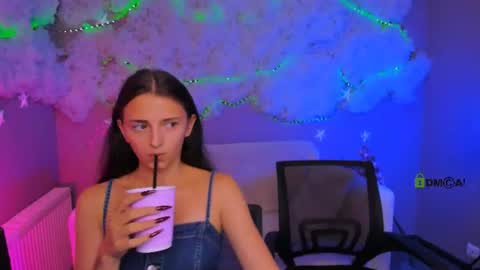Caroline online show from September 2, 12:07 pm