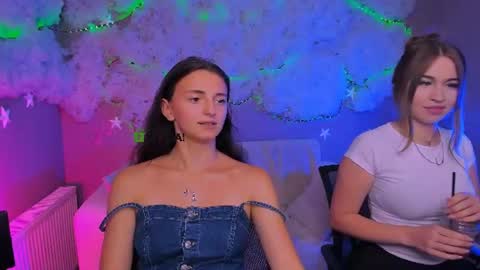 Caroline online show from September 2, 3:25 pm