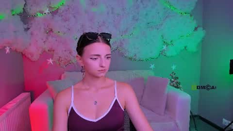 Caroline online show from September 3, 10:18 am