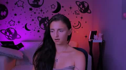 Caroline online show from September 7, 10:27 pm