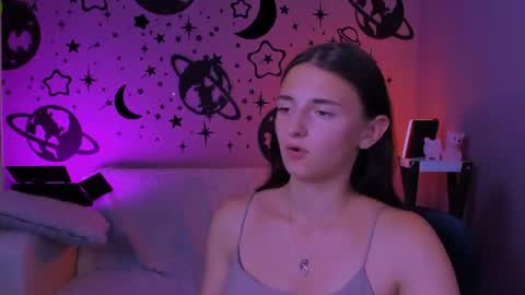 Caroline online show from September 8, 1:56 am