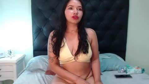 Caroline  online show from August 14, 3:10 am