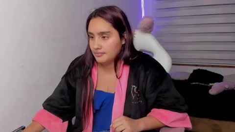 caroline_rodriguez_9 online show from August 7, 1:49 am