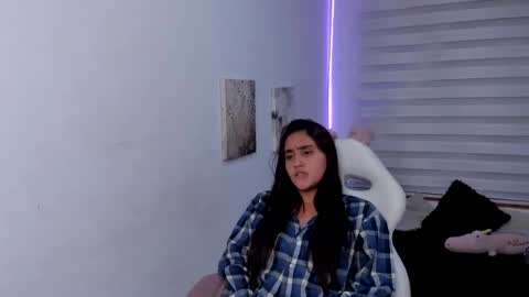 caroline_rodriguez_9 online show from August 15, 2:15 am
