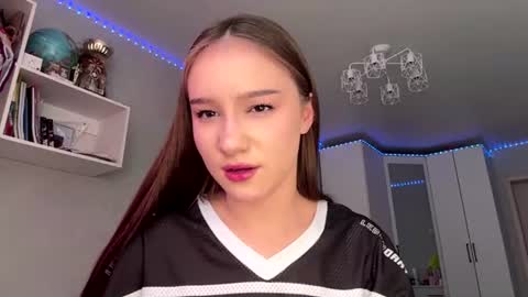 carolynescuito online show from August 31, 8:26 am