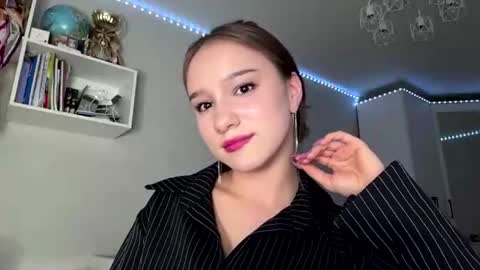 carolynescuito online show from September 3, 4:32 pm
