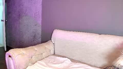 CAROLYN online show from August 7, 5:57 pm