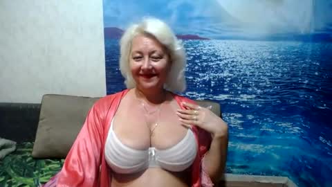VicunaCool online show from August 8, 9:15 pm