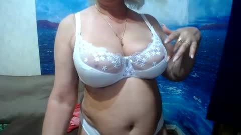 VicunaCool online show from August 15, 1:04 pm