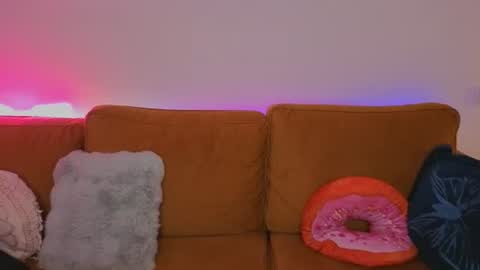 carriebradshawww online show from August 10, 11:28 pm