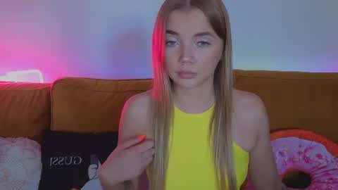 carriebradshawww online show from August 12, 4:42 pm