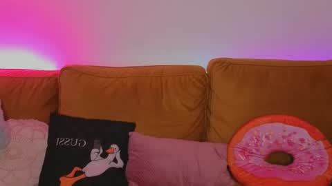 carriebradshawww online show from August 12, 5:48 pm