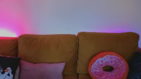 carriebradshawww online show from August 13, 4:32 pm