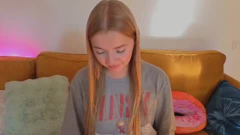carriebradshawww online show from August 15, 6:17 am