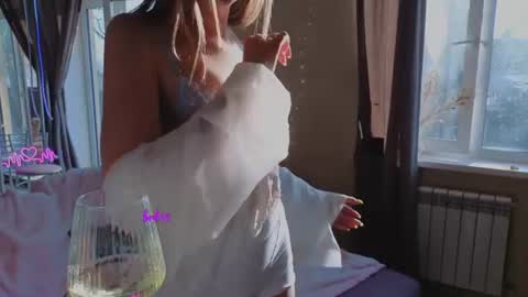 carriebradshawww online show from August 15, 7:23 am