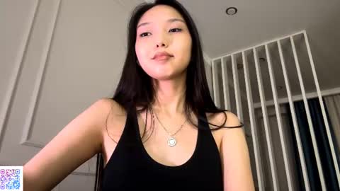 Emi online show from August 2, 7:54 pm