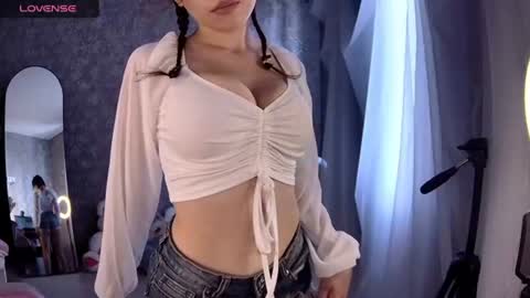 carysgs online show from July 12, 12:44 pm