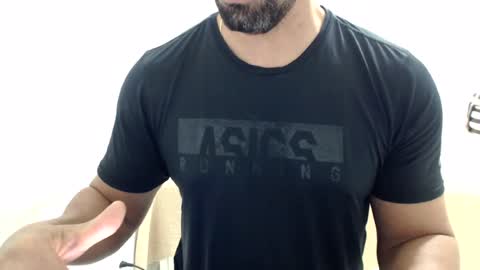 cashmastermuscle77 online show from August 7, 10:15 am