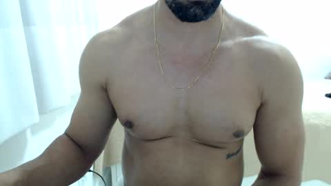 cashmastermuscle77 online show from August 7, 8:20 pm